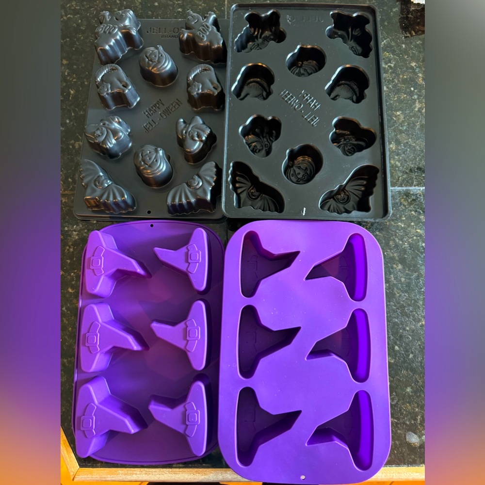 Set of 4 Halloween Molds Jelloween and Silicone witch‎ hats